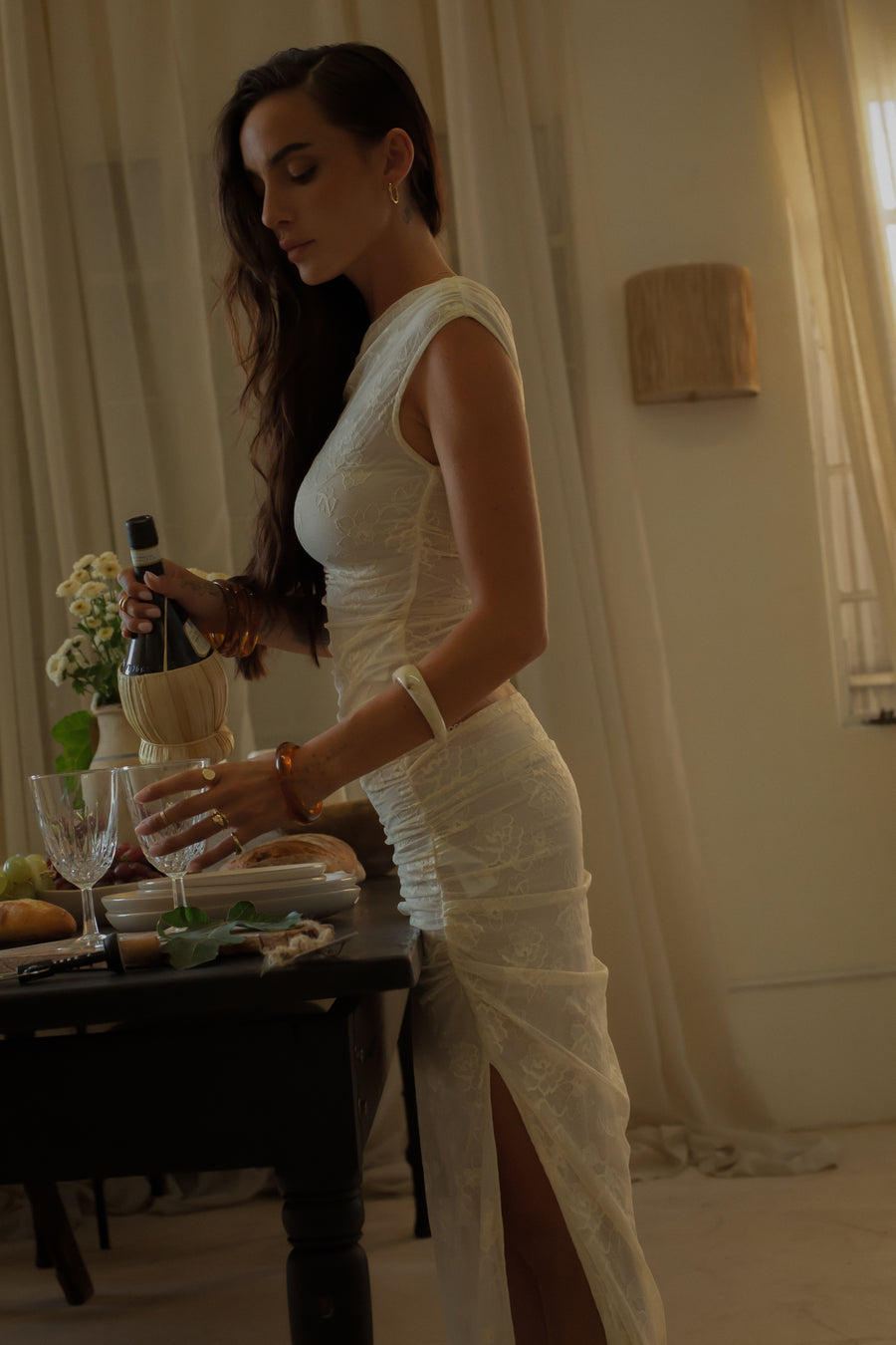 Knit lace maxi skirt. Elastic waist. Ruched sides. Side slit. Fully lined.European summer aesthetic. Tuscany outfit inso. Tuscany aesthetic. Summer skirt. white lace skirt. summer outfit. everyday skirt. vacation skirt. outfit to wear to tuscany. day skirt. going out skirt. white lace maxi skirt. nice dinner skirt. 