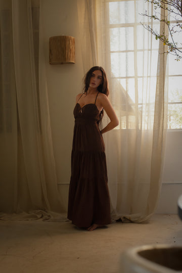 European summer vacation. European summer outfit. European summer. European summer shorts. European summer aesthetic. Tuscany outfit inso. Tuscany aesthetic. Summer dress. brown maxi dress. summer outfit. everyday dress. vacation dress. dinner dress. 