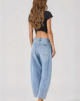 Barrel jeans
Mid-rise fit designed with a relaxed feel through the seat
Features a side panel and knee dart to enhance the barrel silhouette
Wear true to size for the perfect relaxed fit, or size up for a baggier look
Finished with Rolla’s signature vintage trims
Zip fly closure