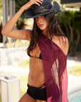black Textured bikini short
Micro length
Lined