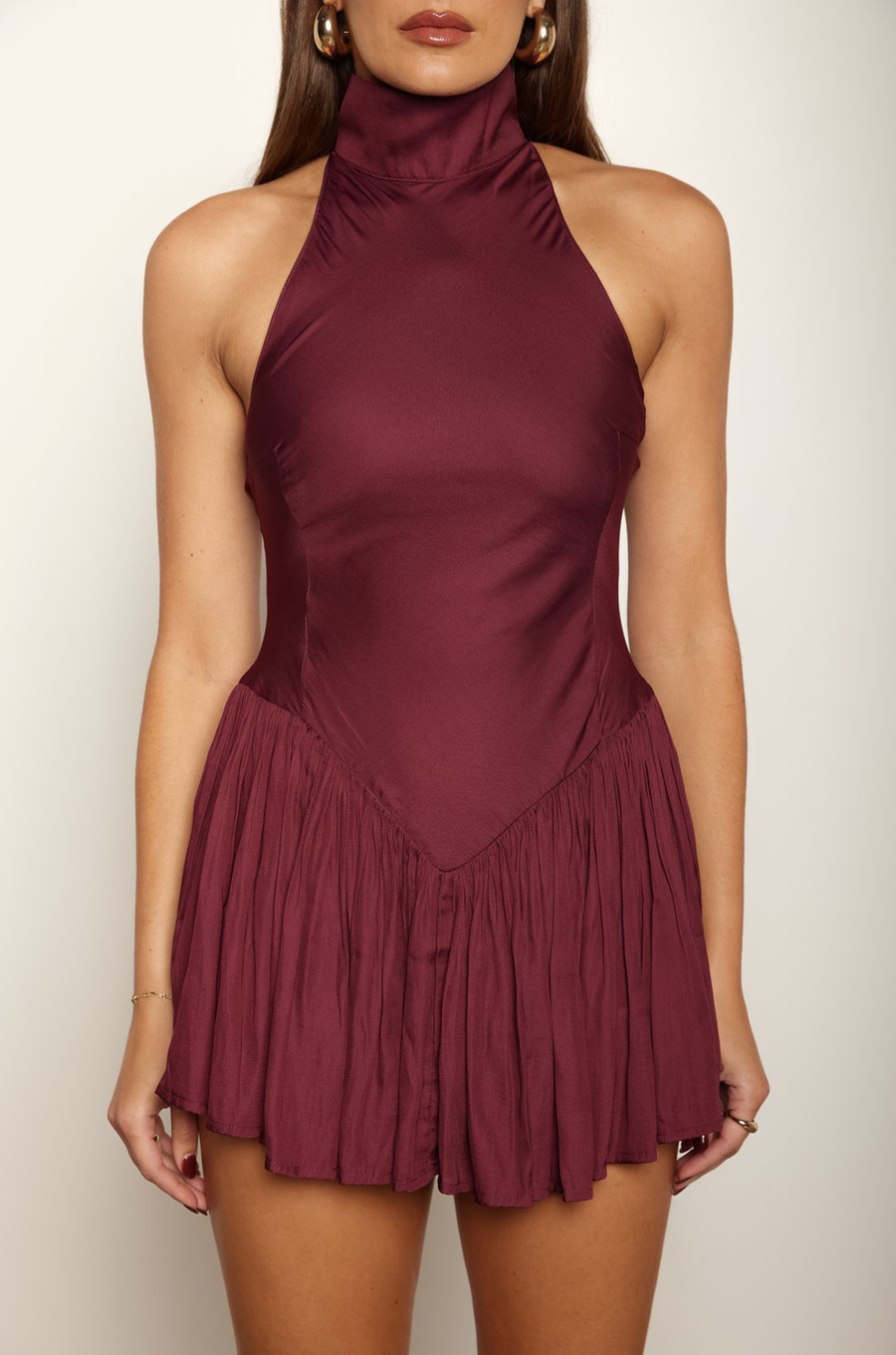 Turtle neck mini dress
Sleeveless
Inner shorts lining
V drop waist
Cinched skirt
Back zipper closure
Partially lined
maroon mini dress
plum mini dress
holiday mini dress
holiday outfit
