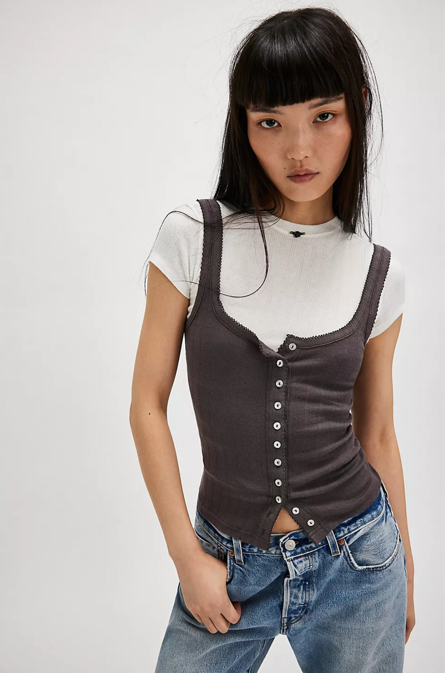dark grey Button down timeless tank top
Wide square neckline and pointelle detail
Scoop back
Soft cotton fabrication
Slim fit, hip length