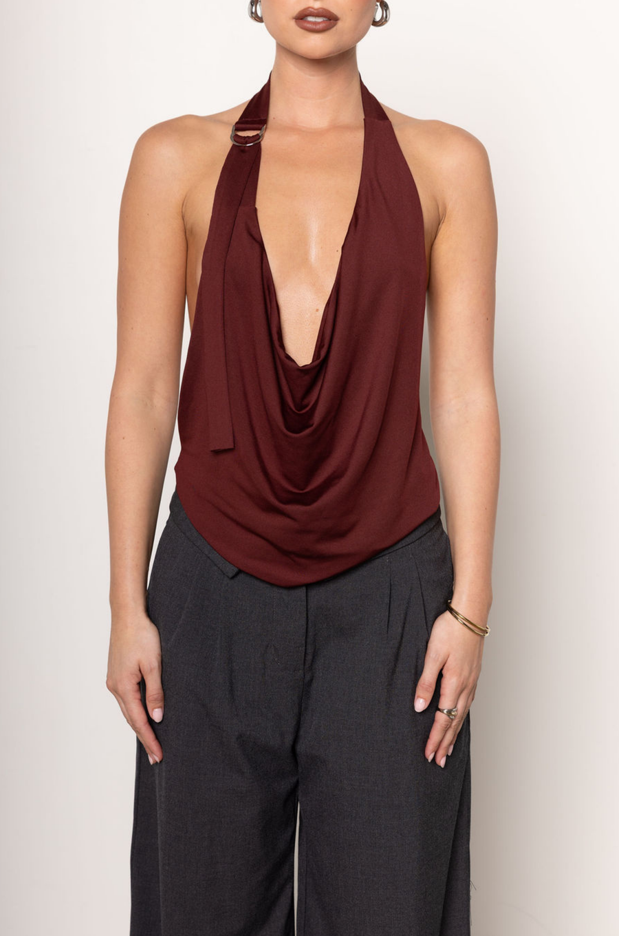 Halter top
Adjustable neck and back straps
Cowl neckine
Open back
Lined
red burgundy cowl neck halter top
going out top
holiday top
holiday outfit