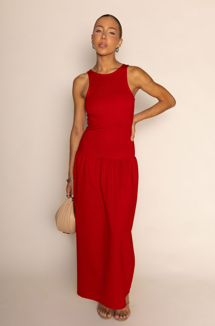 red Drop waist midi dress
Scooped neck
Fitted bodice
Midi skirt
summer maxi dess
spring maxi dress