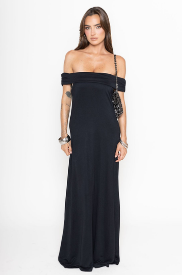 black Off the shoulder maxi dress
Open droop back
Lined
Black wedding guest dress
black formal wedding guest dress