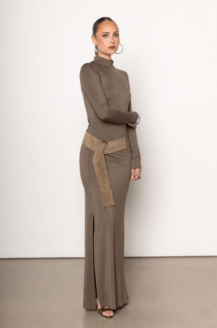 green Turtle neck maxi dress
Long sleeve
Attached belt
Unlined
fall maxi dress
holiday maxi dress
fall outfit