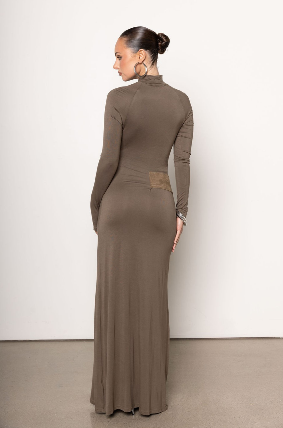 green Turtle neck maxi dress
Long sleeve
Attached belt
Unlined
fall maxi dress
holiday maxi dress
fall outfit