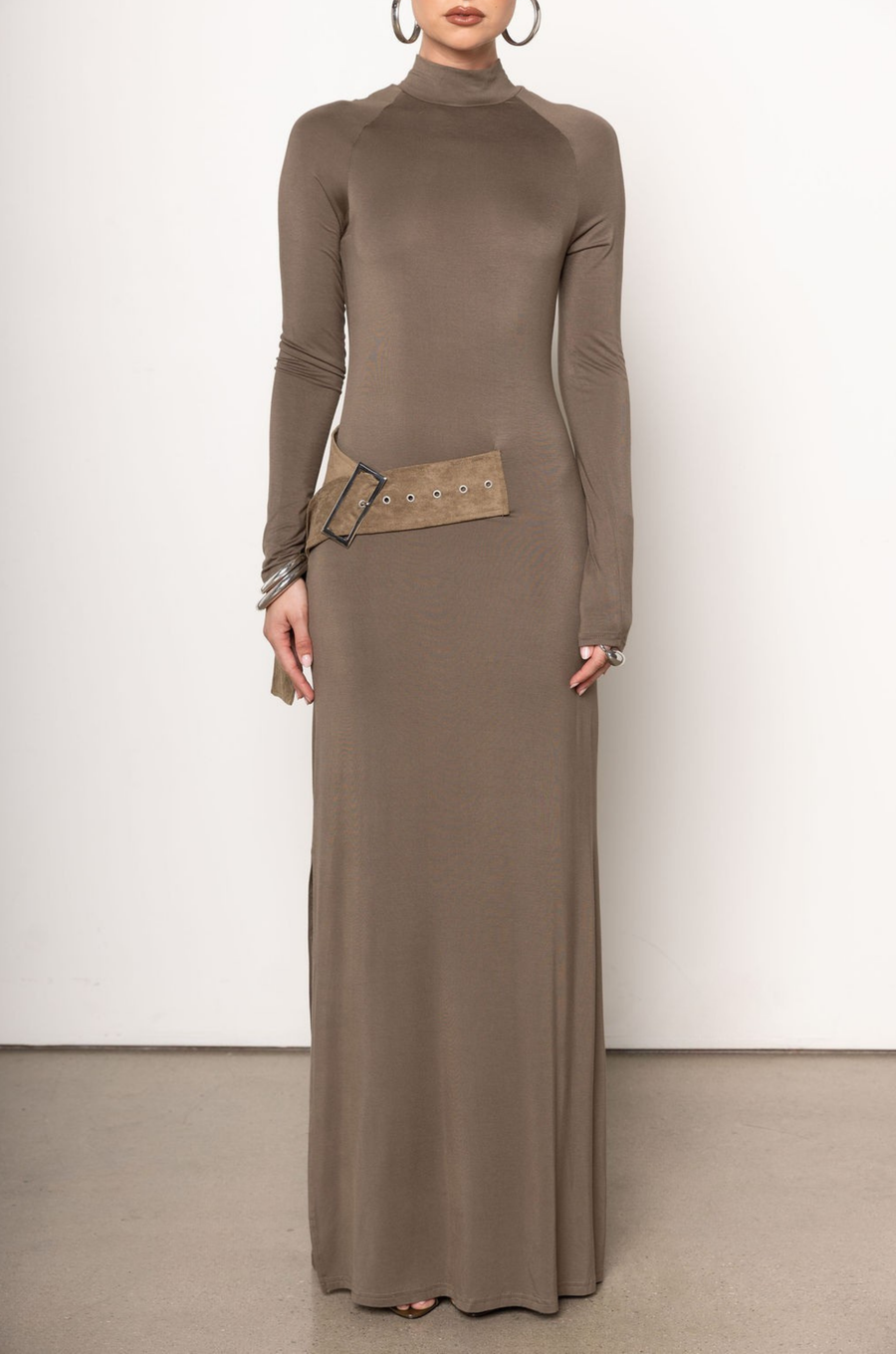 green Turtle neck maxi dress
Long sleeve
Attached belt
Unlined
fall maxi dress
holiday maxi dress
fall outfit