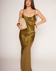 green Satin chiffon maxi dress
Adjustable spaghetti straps
Sleeveless
Satin top
Chiffon bottom
Side zipper closure
Partially lined
green wedding guest dress