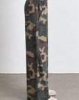 green Camo wide leg pant
Elastic waistband
Unlined
camo lounge wear