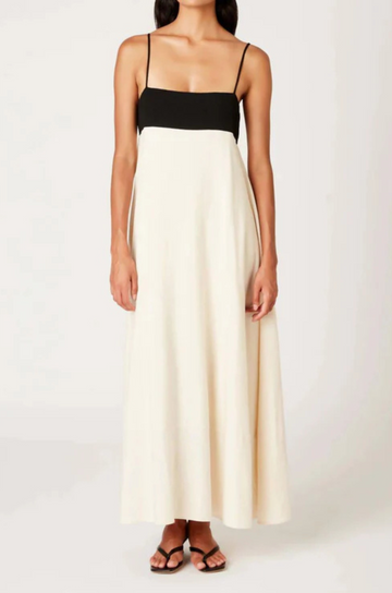 cream and black Color blocked maxi dress
Adjustable shoulder straps
Side seam pockets
Lined
summer maxi dress
spring maxi dress