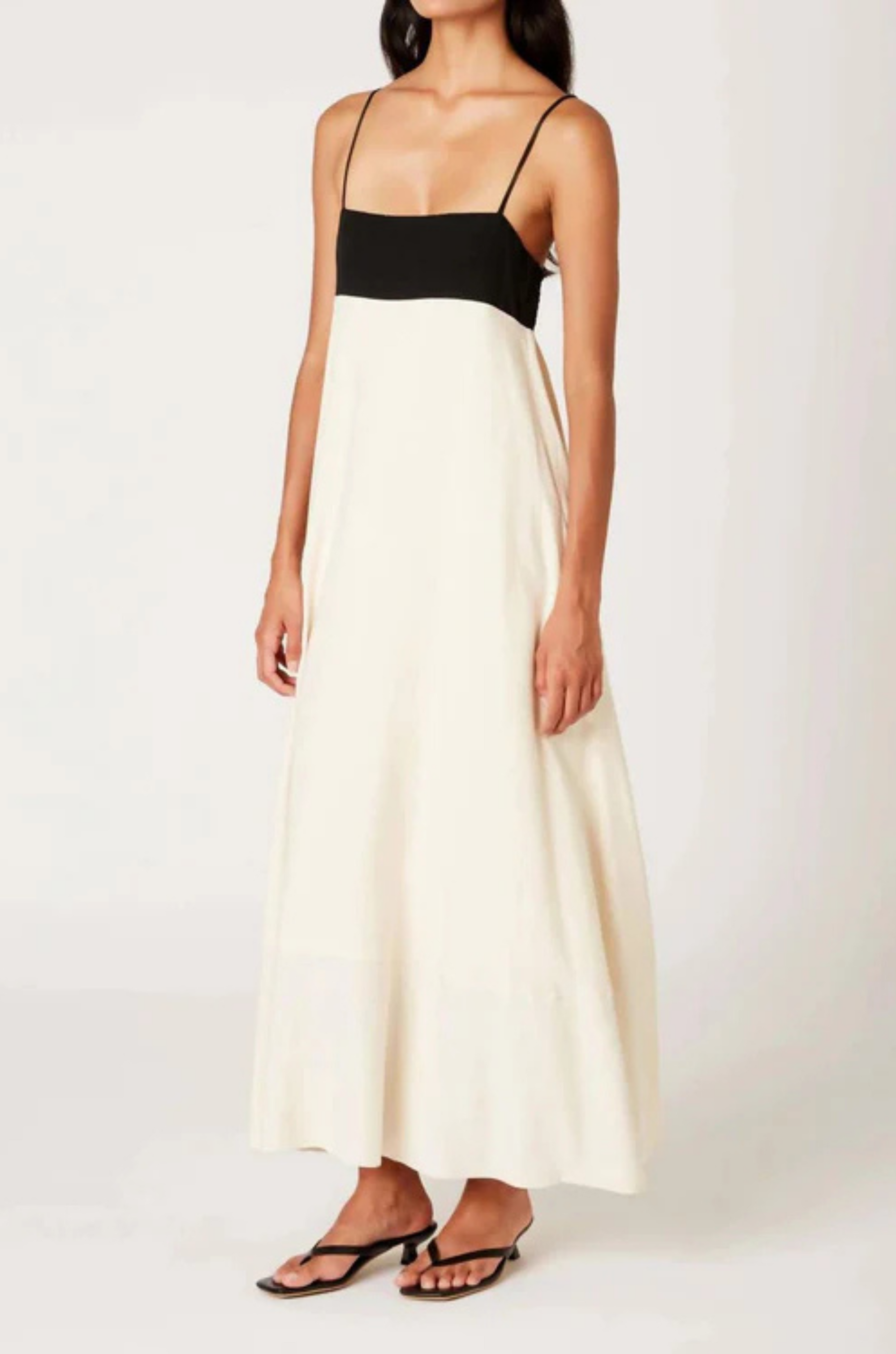 cream and black Color blocked maxi dress
Adjustable shoulder straps
Side seam pockets
Lined
summer maxi dress
spring maxi dress
