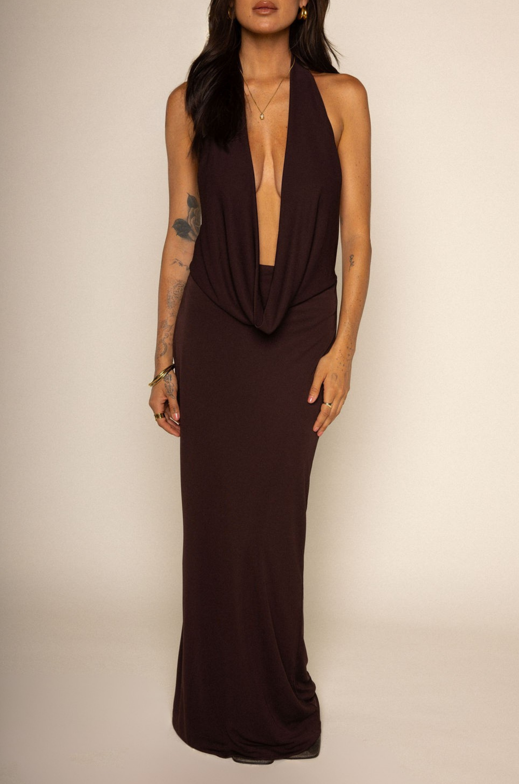 Halter maxi dress
Deep cowl neck
Open back
Adjustable back strap
Lined
brown halter maxi dress