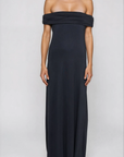 black Off the shoulder maxi dress
Open droop back
Lined
Black wedding guest dress
black formal wedding guest dress