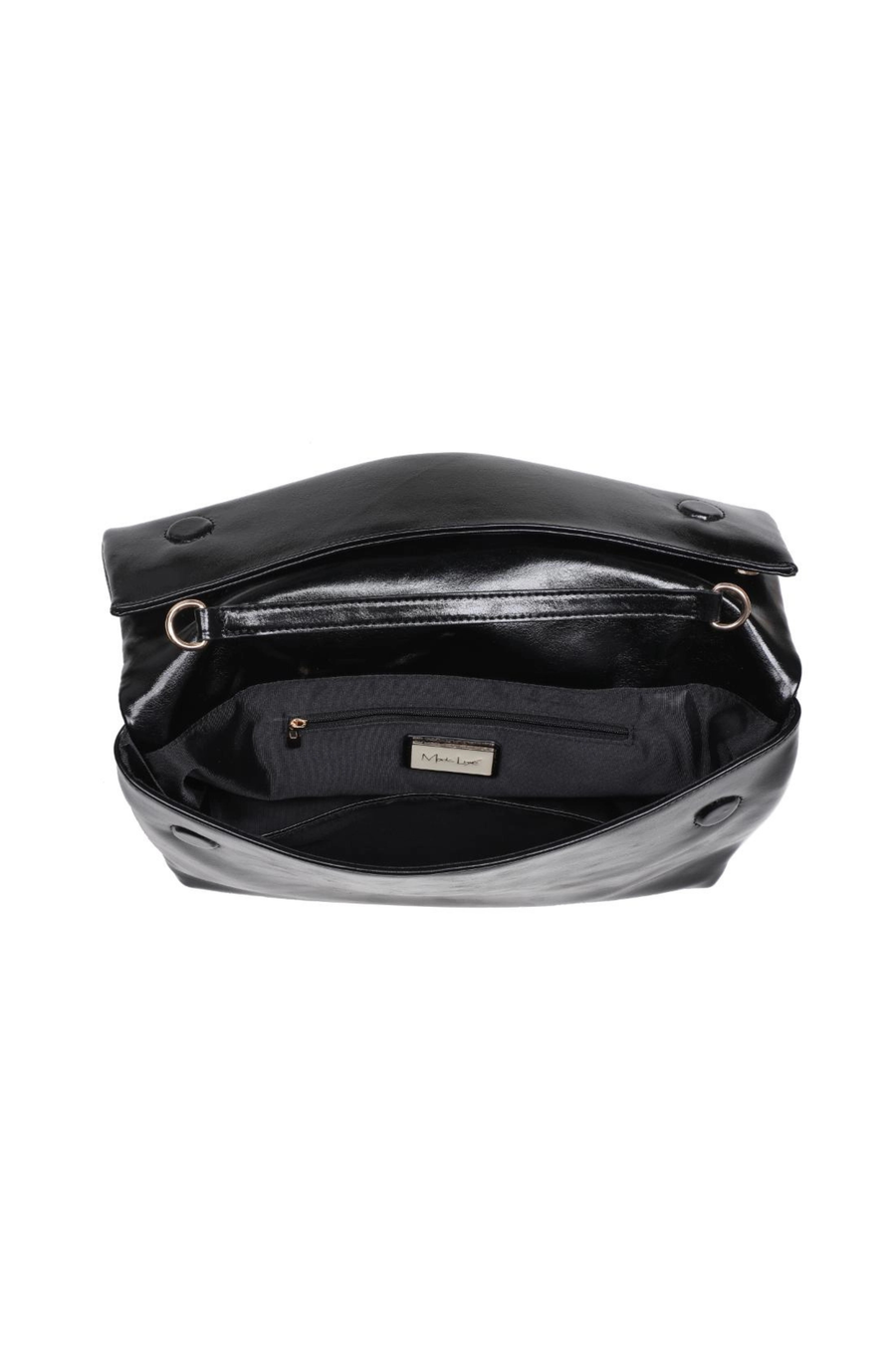 Crossbody vegan shiny leather purse
Removable chain strap
Outer zip pocket
Inner zip and slip pocket
Magnetic closure
Lined
Vegan Leather
black leather clutch bag purse