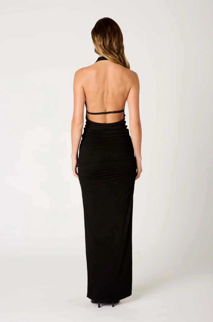 Halter neck top
Draped cowl neckline
Ultra soft jersey knit
Open back with slim adjustable strap
black halter neck top
black cowl neck top