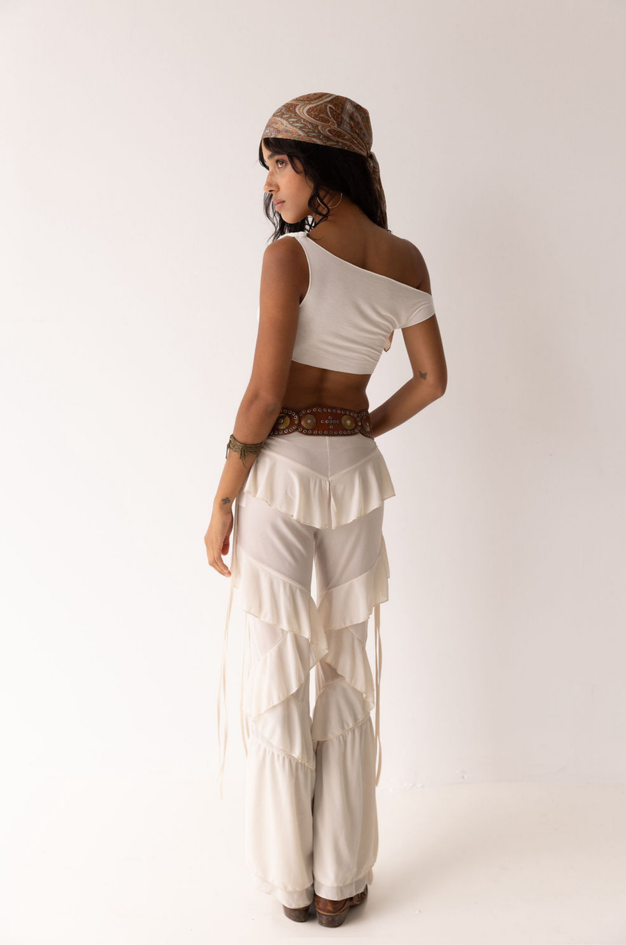 Silhouette Ruffle Pant – SHOPLUNAB