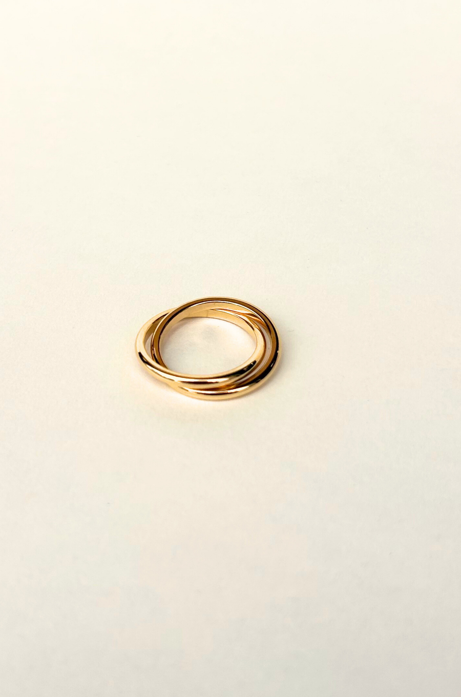 Gold dipped double interlocked double ring
14k gold plating