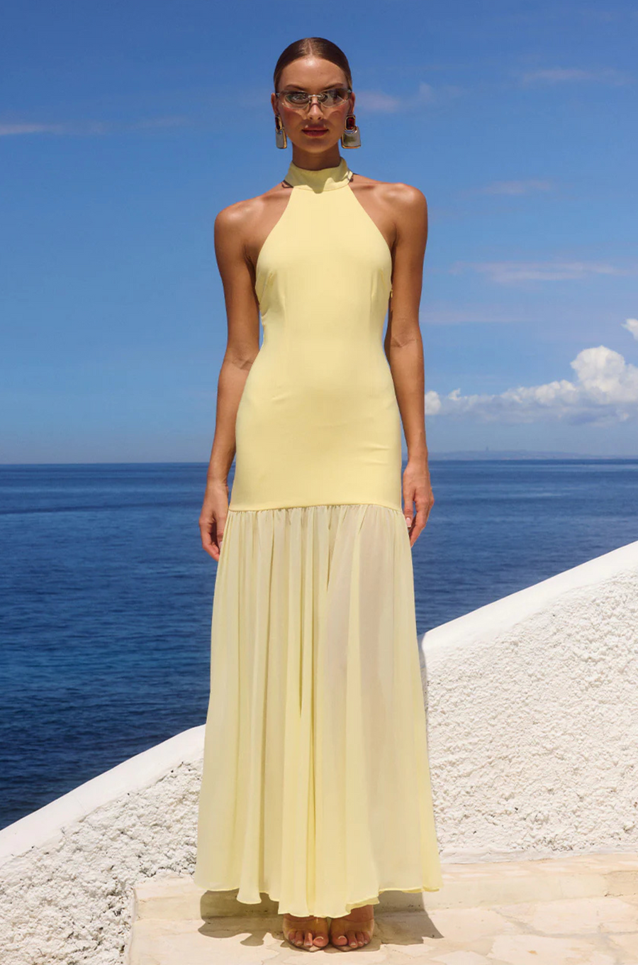 Halter neck maxi dress
Side zipper closure
Soft mesh skirt
Partially lined/Sheer
Polyester/Elastane
Butter yellow maxi dress
yellow wedding guest dress
sheer skirt maxi dress
summer maxi dress