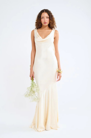 ivory Satin maxi dress
Cowl neck neckline
Open back
Adjustable back tie for waist snatching
Mermaid hem
bridal maxi dress
bridal shower maxi dress
rehearsal maxi dress
bride dress
wedding dress