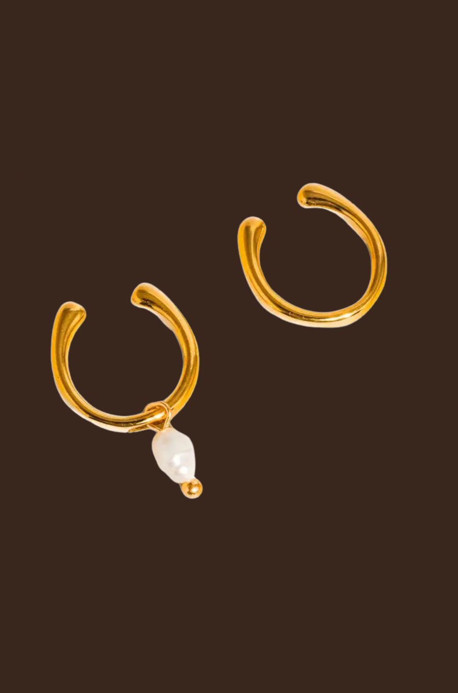 18K Gold Non-Tarnish Freshwater Pearl Hoop Ear Cuff
18K Gold Plating
Freshwater Pearl Stainless Steel
Long Side Measurement: 0.9"
Short Size Measurement: 0.53" Diameter
Lead and Nickel Free
Hypoallergenic
Water Resistant
gold ear cuff