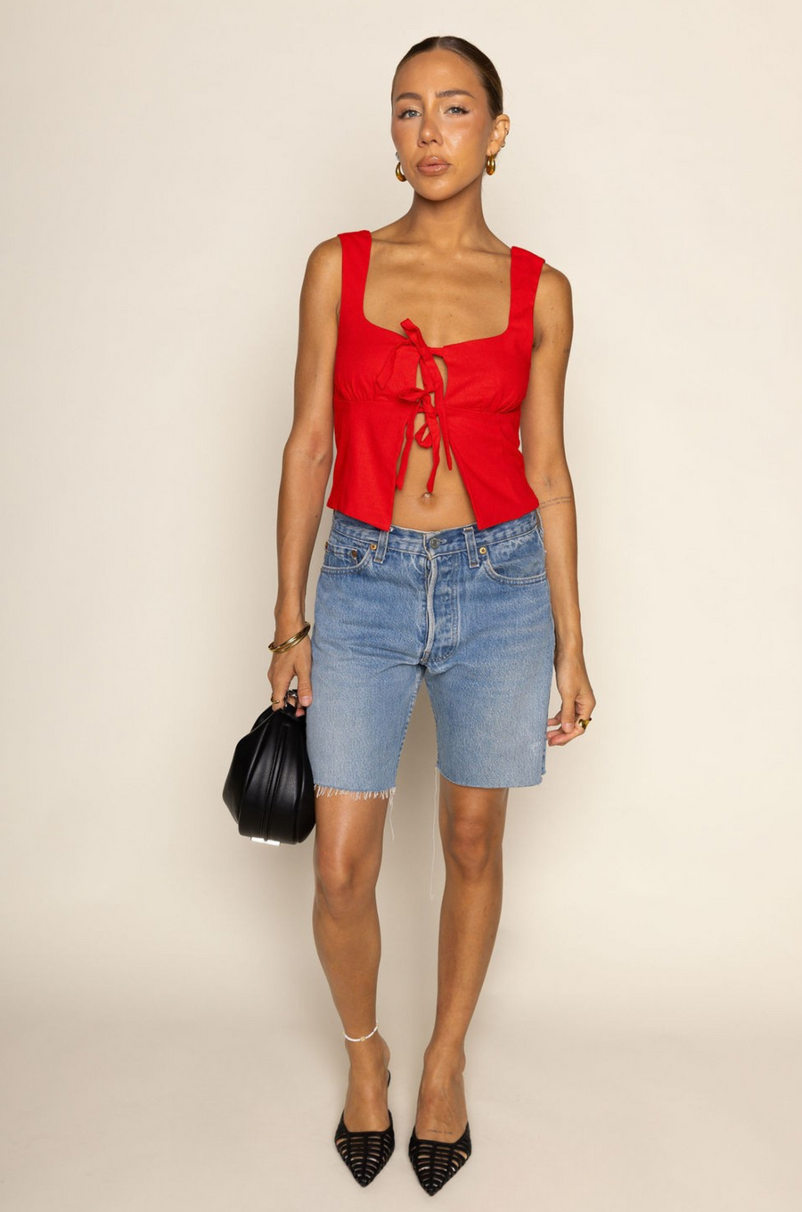 red Double front tie tank top
Square neckline
Waist-defining bodice
Lined
fourth of july top
summer tank top