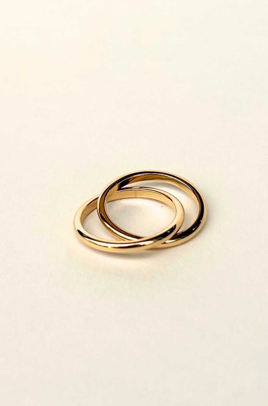 Gold dipped double interlocked double ring
14k gold plating