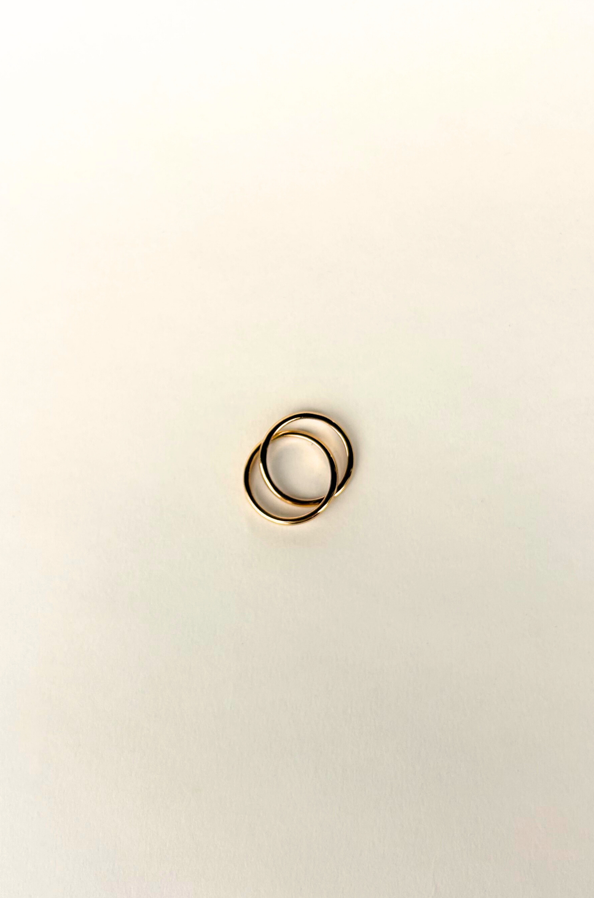 Gold dipped double interlocked double ring
14k gold plating