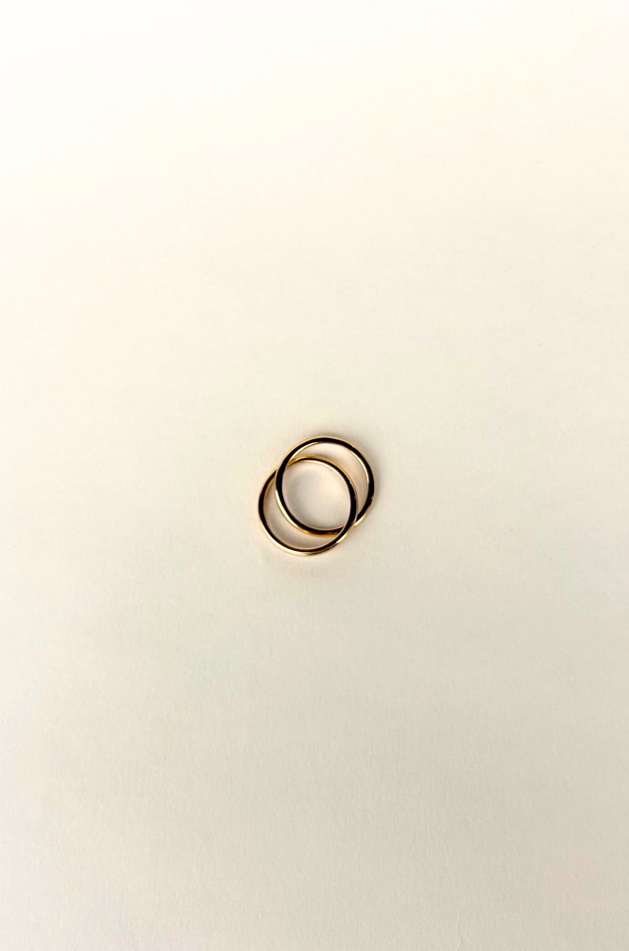 Gold dipped double interlocked double ring
14k gold plating