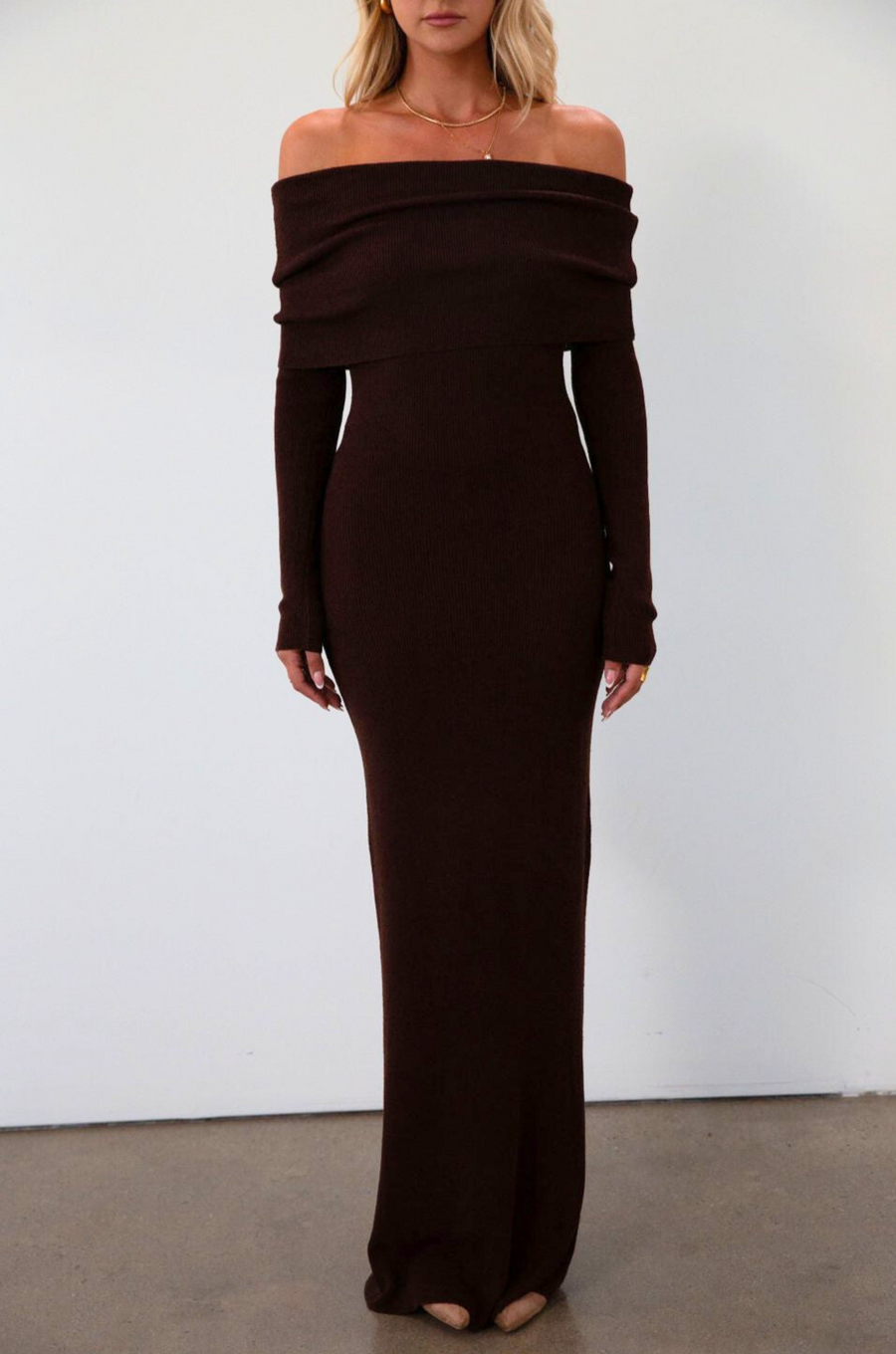 Knit maxi dress. Folded neckline. Long sleeves. Unlined. brown maxi dress. fall dress. fall outfit. off the shoulder maxi dress