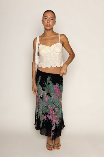 Woven floral eyelet cami tank top
Ruffle bust hem
Elastic bust hem
Adjustable straps
Back zipper closure
Unlined
yellow floral eyelet tank top 
summer tank top
spring tank top