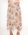 Floral printed asymmetircal midi skirt
Lace picot trim
Side zipper closure
Unlined/sheer
Vintage floral asymmetrical skirt
Summer skirt
