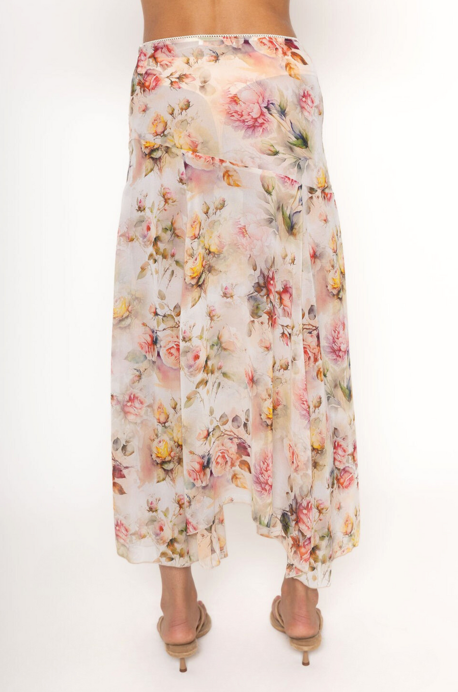 Floral printed asymmetircal midi skirt
Lace picot trim
Side zipper closure
Unlined/sheer
Vintage floral asymmetrical skirt
Summer skirt