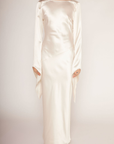 White Ivory Satin maxi dress
Asymmetrical long sleeve hem
Open back
Side zipper closure
Bridal dress