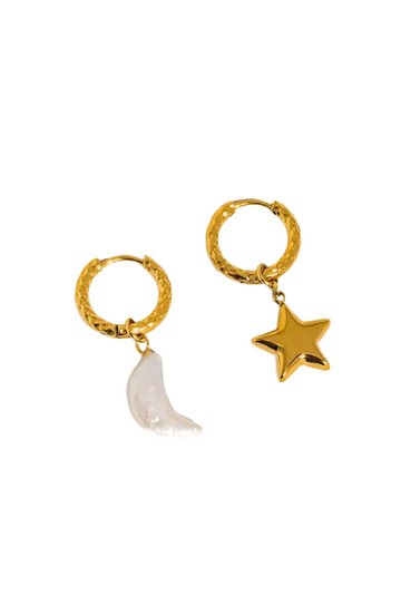 18K Gold Non-Tarnish Mismatch Moon and Star Earring
18K Gold Plating
Stainless Steel
Measurement (L x W inch):1.01x 0.47
Lead-free
Nickel-safe
Hypoallergenic
Water Resistant
