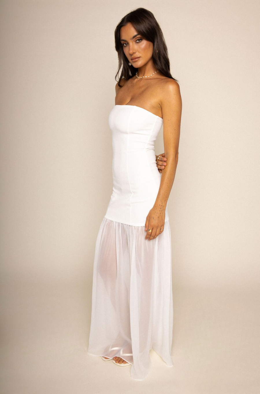 white Strapless sheer maxi dress
Back zipper closure
Partially lined
Inner rubber grip lining
Partially sheer
white mesh skirt dress
bridal dress
Bachelorette
rehearsal dinner dress
bridal shower dress