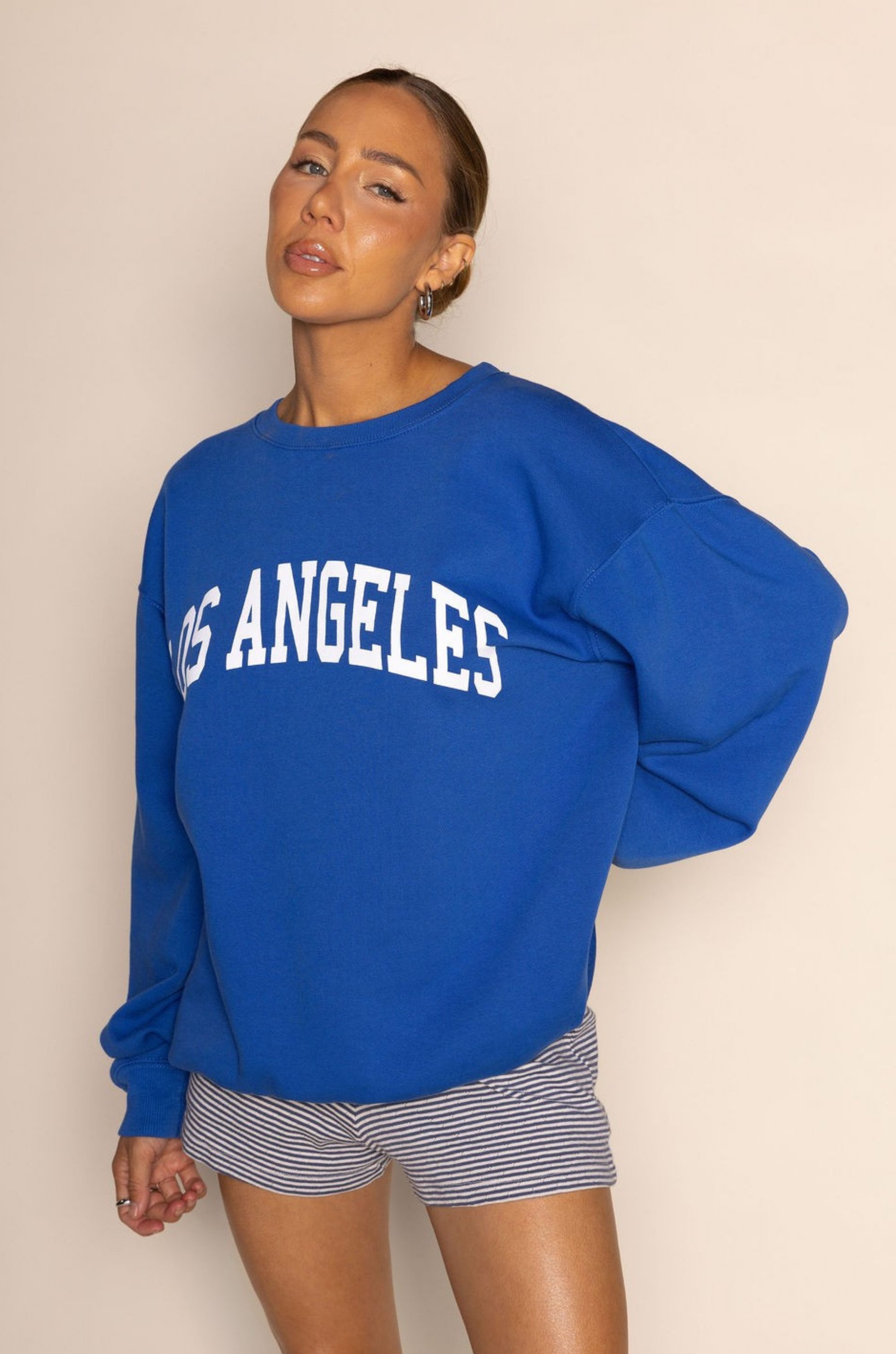 blue Los Angeles long sleeve graphic sweater
Crewneck neckline
Unlined
blue LA sweater
blue dodgers sweater
dodger blue
cute baseball outfit