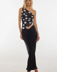 Polka dot mesh one shoulder top
Adjustable shirring side
One shoulder
Double Lined
Polyester/Spandex
black and blue polka dot one shoulder top
going out top