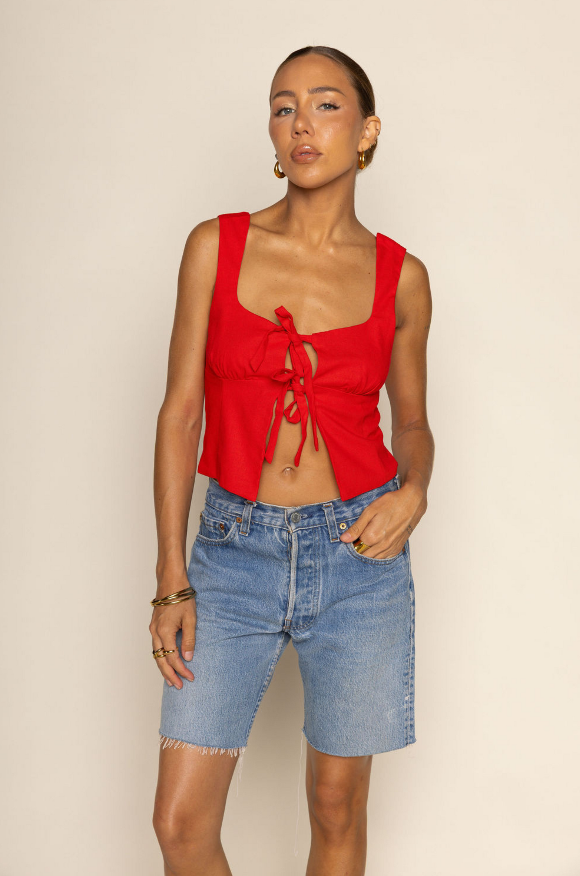 red Double front tie tank top
Square neckline
Waist-defining bodice
Lined
fourth of july top
summer tank top