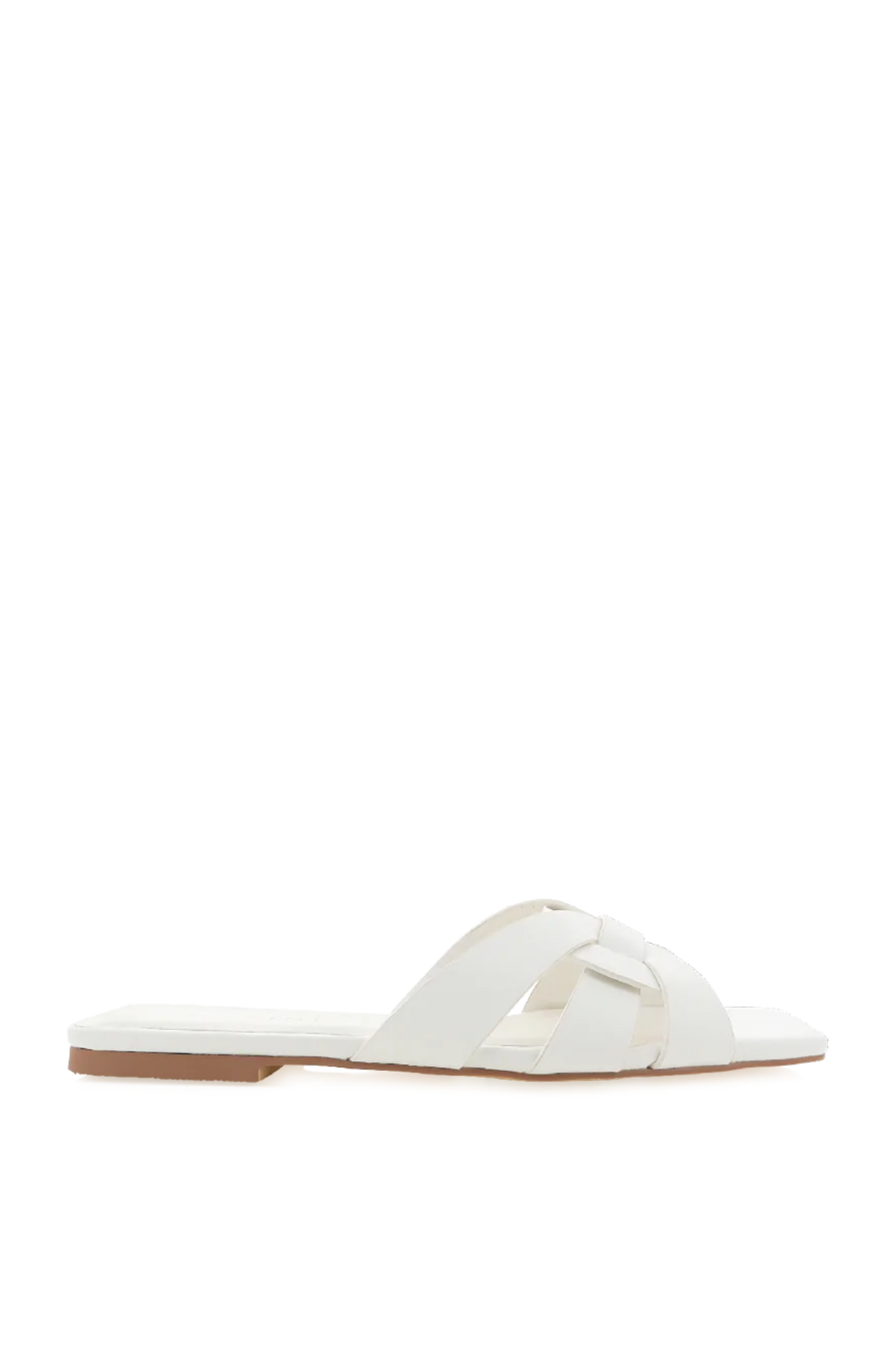 white Slide sandal
Slightly padded, flat sole
Open square toe
Thin, wide multi straps on toe
Easy slip on design
Open heel counter
summer sandal