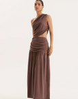 brown Linen one shoulder maxi dress
Asymmetric neckline
Waist cut out
Drop waist
Gathered skirt
brown wedding guest dress