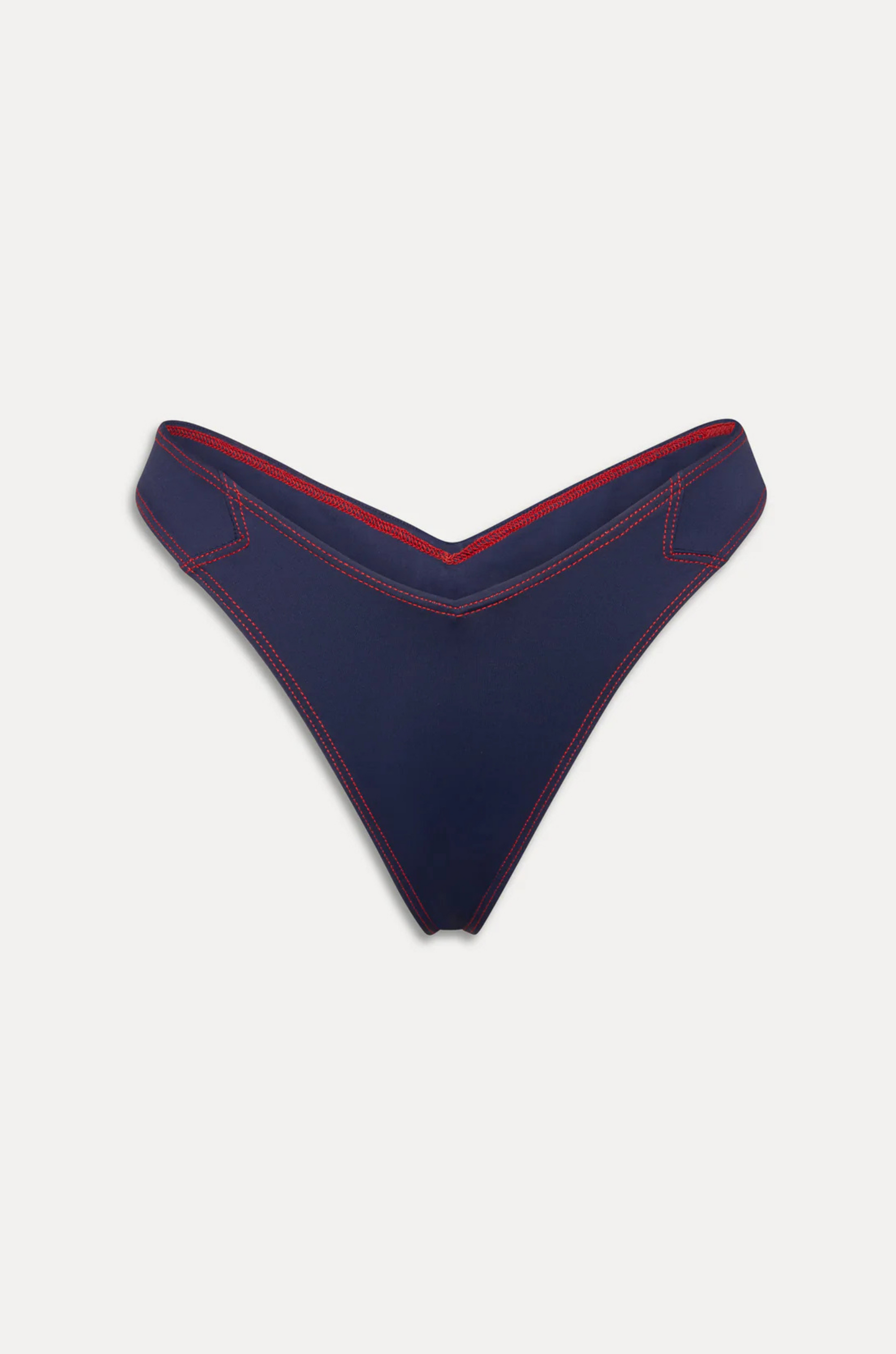 V-silhouette bikini bottom
Seamless bikini bottom with cheeky coverage
Mid rise fit
Red contrast stitching
blue bikini bottom
faux denim bikini bottoms