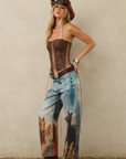 Horse printed barrel jeans
Button/fly closure
5 pocket construction
Belt loops
Unlined