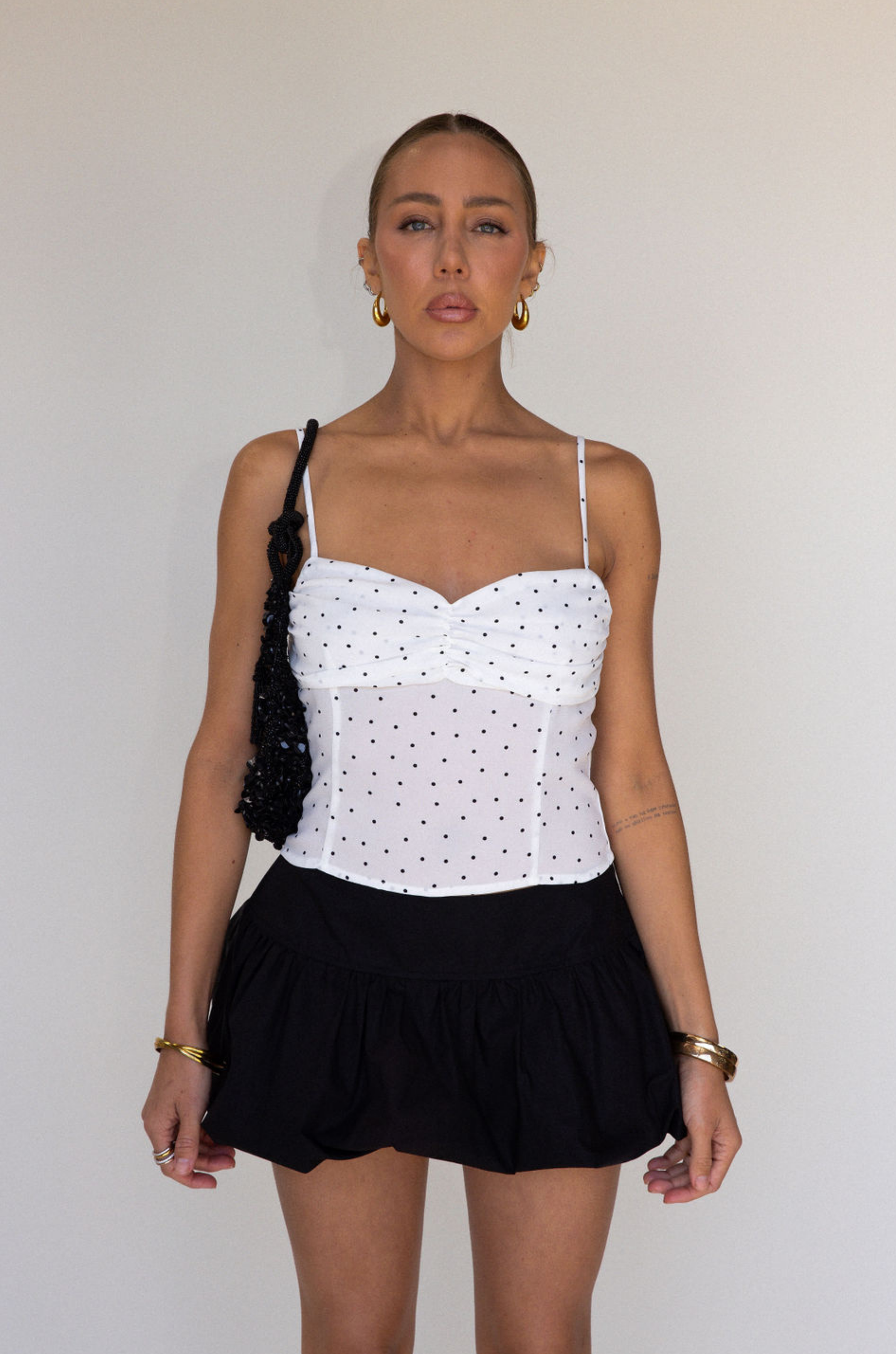 white and black Polka dot chiffon tank top
Adjustable straps
Back zipper
summer top
spring top
going out top