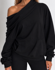 black Oversized hoodie sweatshirt
Fold over neckline
Front pocket
Unlined
can be worn multiple ways