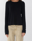 black Knit long sleeve tee
Crewneck
Unlined
Length: 21.5"
Rayon/Acrylic/Spandex
