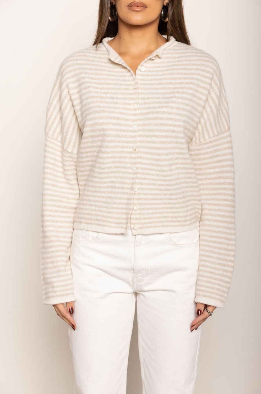 Striped knit cardigan
Long sleeve
Rolled collar
Button down closure
Unlined
cream striped knit cardigan
fall outfit
thanksgiving outfit