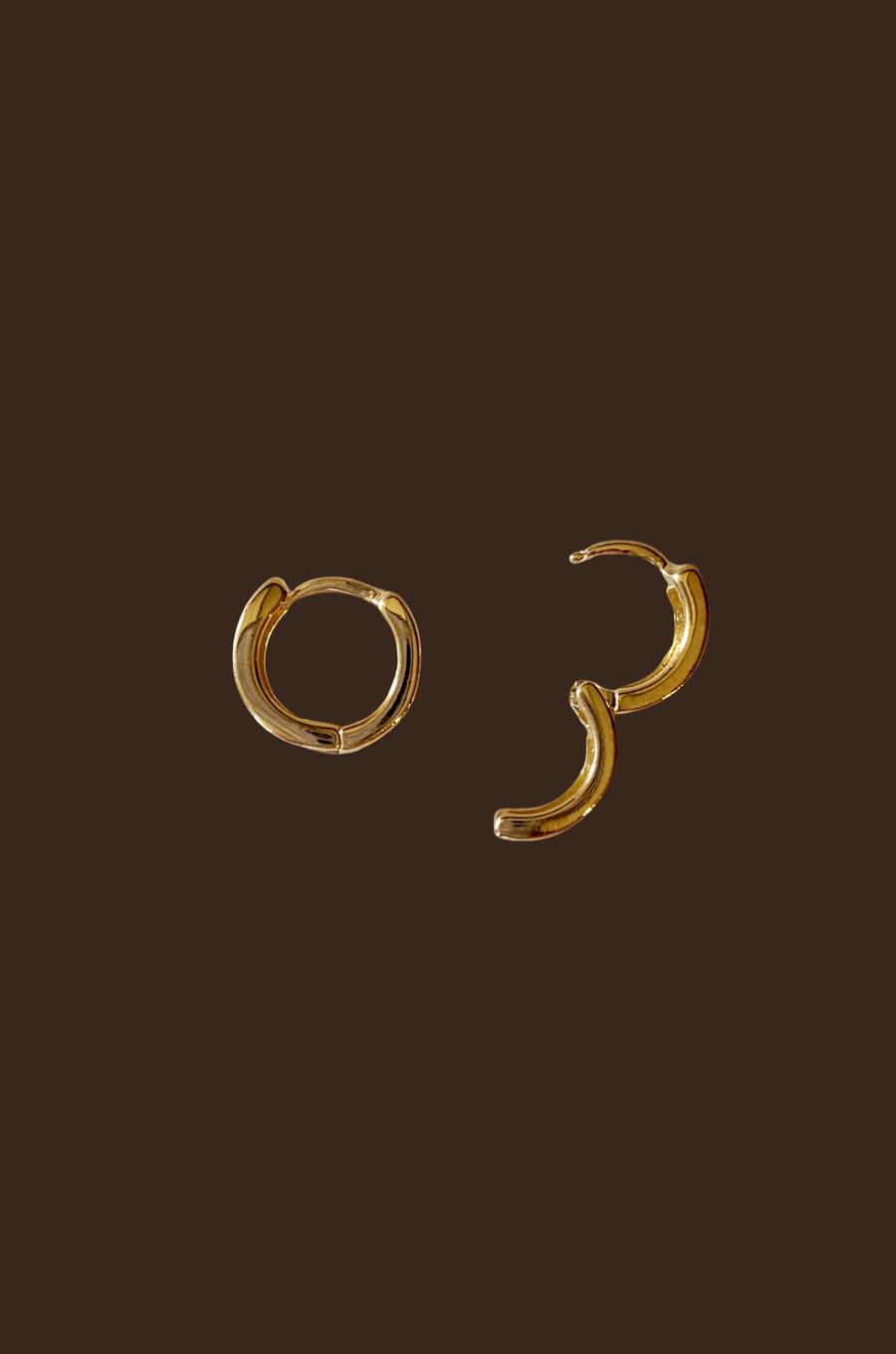18k Gold chunky flat clicker hoop earrings