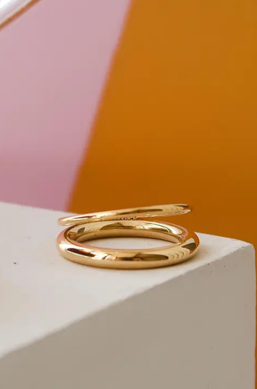 18K Gold Non-Tarnish Classic Double Band Ring
18K Gold Plating Stainless Steel
Size 7 Measurement: 0.682 Diameter/2.14 Circumference
Size 8 Measurement: 0.714 Diameter/2.24 Circumference
Lead and Nickel Free
Hypoallergenic
Water Resistant