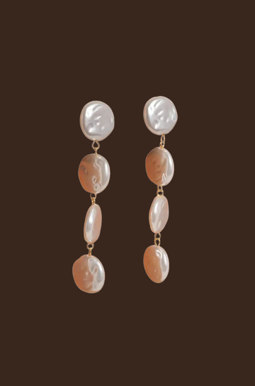 18K Non-Tarnish Pearl Drop Earring
18K Gold Plating Stainless Steel
Faux Pearl Measurement: 3.1inx0.63in
Lead and Nickel Free
Hypoallergenic
Water Resistant